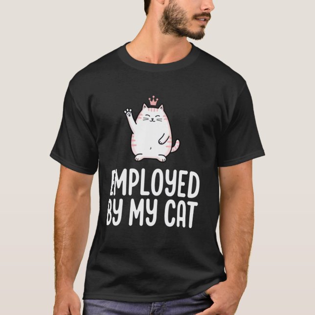 Camiseta Empregado Pelo Meu Gato (Frente)