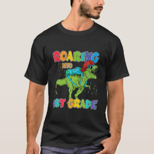 Camiseta Encaminhando Para A Escola 1Rua T Rex Dinossaur De