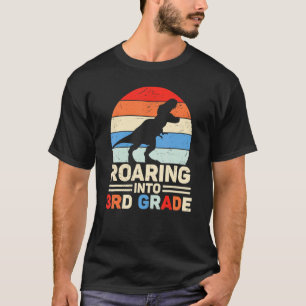 Camiseta Encaminhando Para O Dinossauro Do Terceiro Grau De