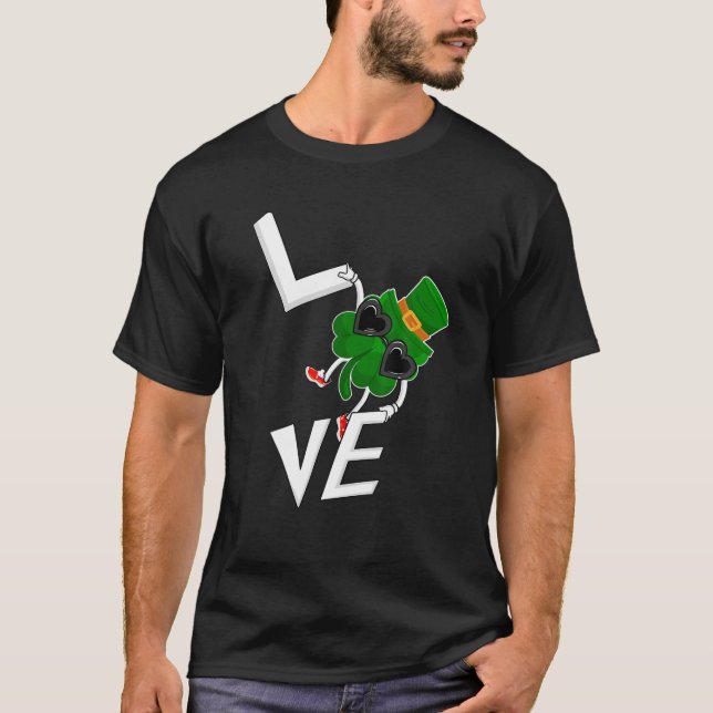 Camiseta Encantado Amor Shamrock Clover Irish Dia de São Pa (Frente)