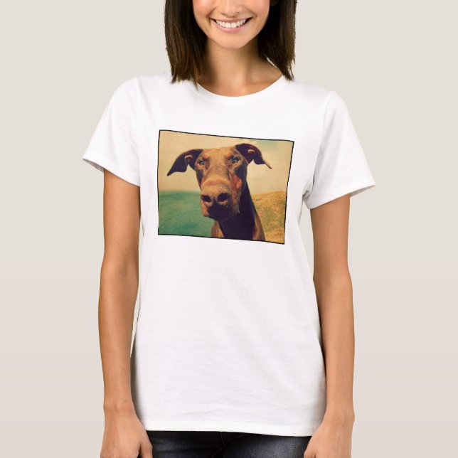 Camiseta Encerramento engraçado de um cachorro Doberman Nat (Frente)