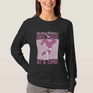 Camiseta Encontrando Equilíbrio Uma Dose de Cada Vez Yoga M