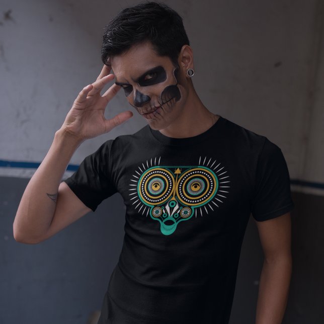 Camiseta Enfeites da Tribu de Coruja (Criador carregado)