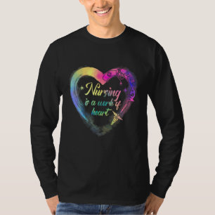 Camiseta Enfermagem É Um Trabalho De Cor De Água Enfermeira