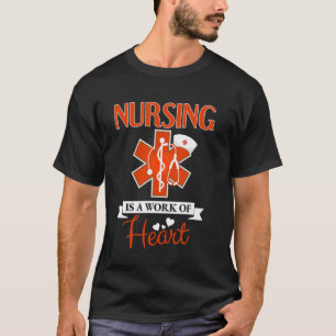 Camiseta Enfermagem é um Trabalho de Coração - CNA LPN RN E