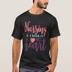Camiseta Enfermagem É Uma Obra De Coração - Enfermeira Q