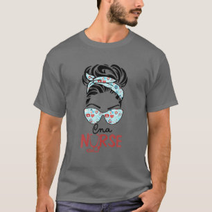 Camiseta Enfermeira CNA Messy Bun Love Heart Stethoscope RN