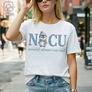 Camiseta Enfermeira da UTIN Pinguim Fofo Xadrez de Inverno