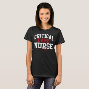 Camiseta Enfermeira de Cuidados Críticos Letra Maiúscula Cl