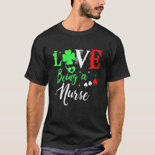 Camiseta Enfermeira de Dia de São Patrício As Mulheres Ad