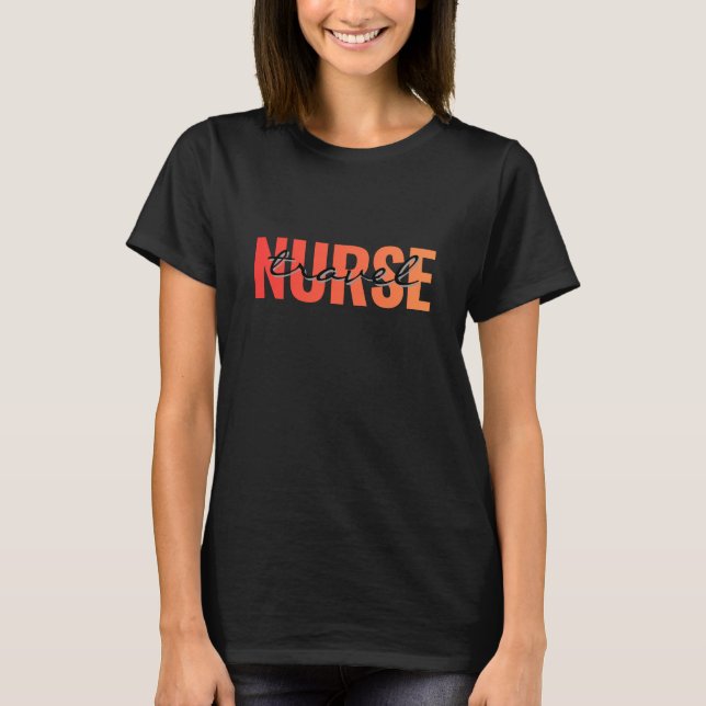 Camiseta Enfermeira de Viagem Tipografia Moderna (Frente)
