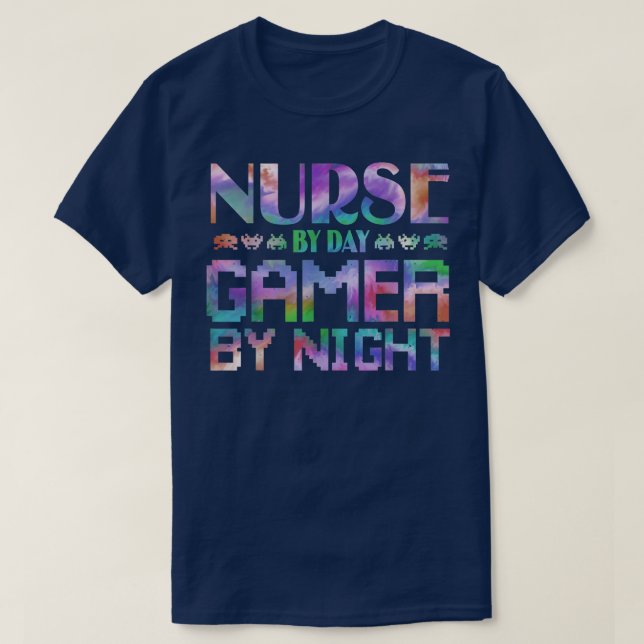 Camiseta Enfermeira do Day Gamer por Night for Female Gamer (Frente do Design)