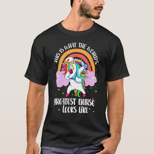 Camiseta Enfermeira do Mundo Rn Enfermando Unicorn Rainbow (Frente)