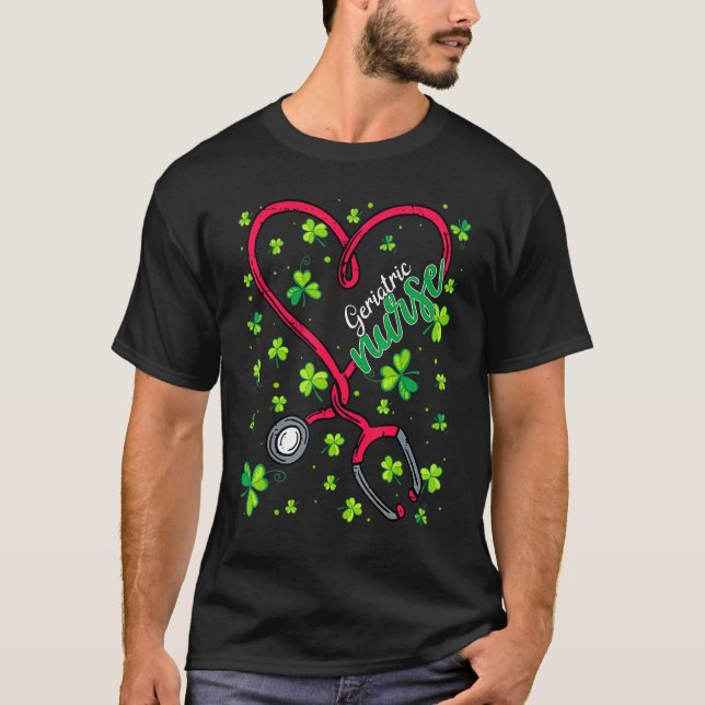 Camiseta Enfermeira Geriátrica Dia de São Patrício Amor Ste (Frente)