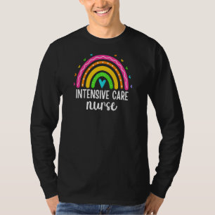 Camiseta Enfermeira Intensiva de Cuidados de Mulher Rainbow