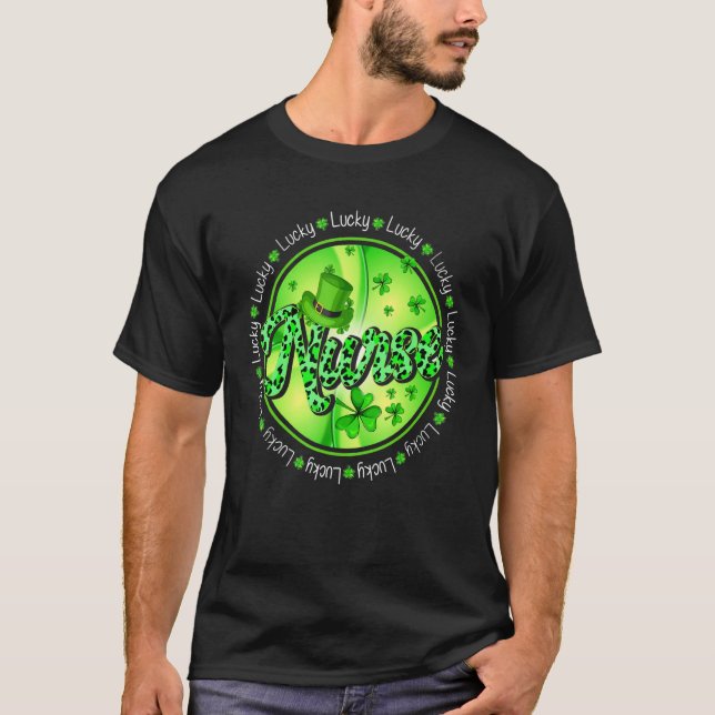 Camiseta Enfermeira Irlandesa Rua De Enfermeira Sortudo Pat (Frente)