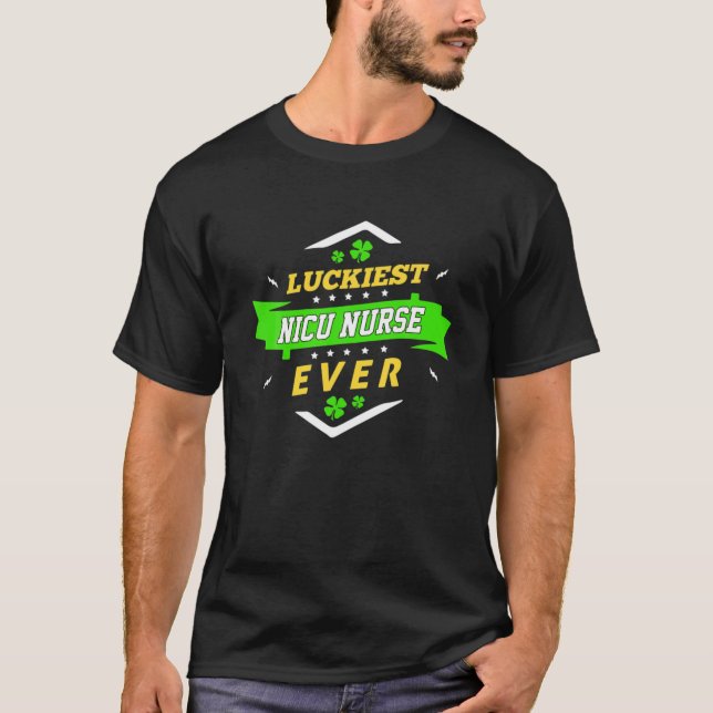 Camiseta Enfermeira Luckiest Nicu Nunca Enfermeira Em São P (Frente)