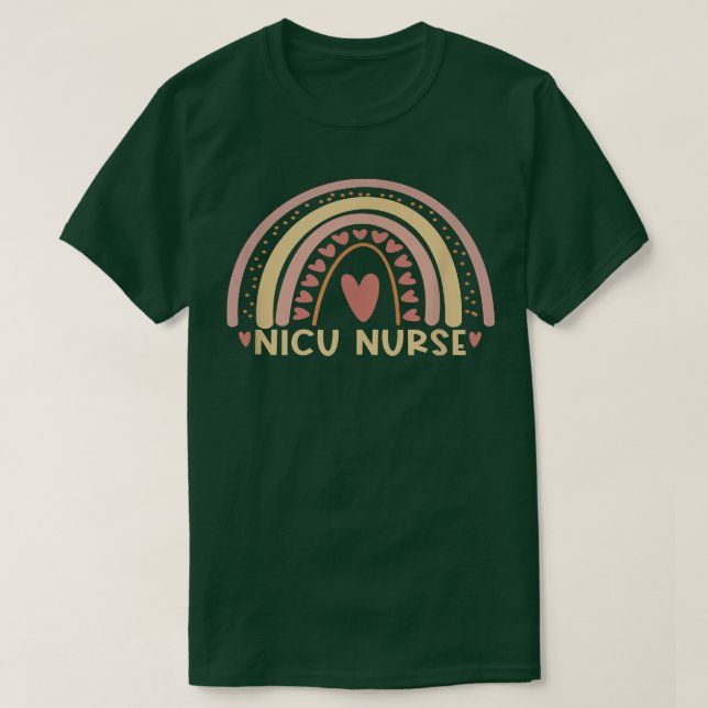 Camiseta Enfermeira NICU Boho Rainbow Cute Enfermando Estud (Frente do Design)