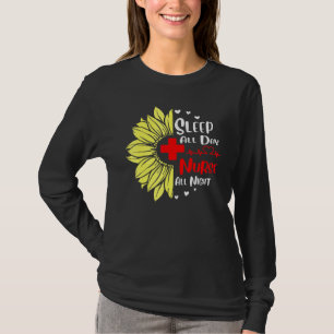 Camiseta Enfermeira Pediátrica Dorme o Dia Todo, Cuidados d