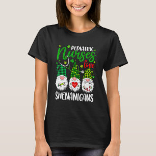 Camiseta Enfermeira pediátrica Love Shenanigans Gnome Nurse