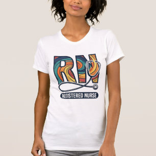 Camiseta Enfermeira Registrada RN Design Vetorial Arco-Íris