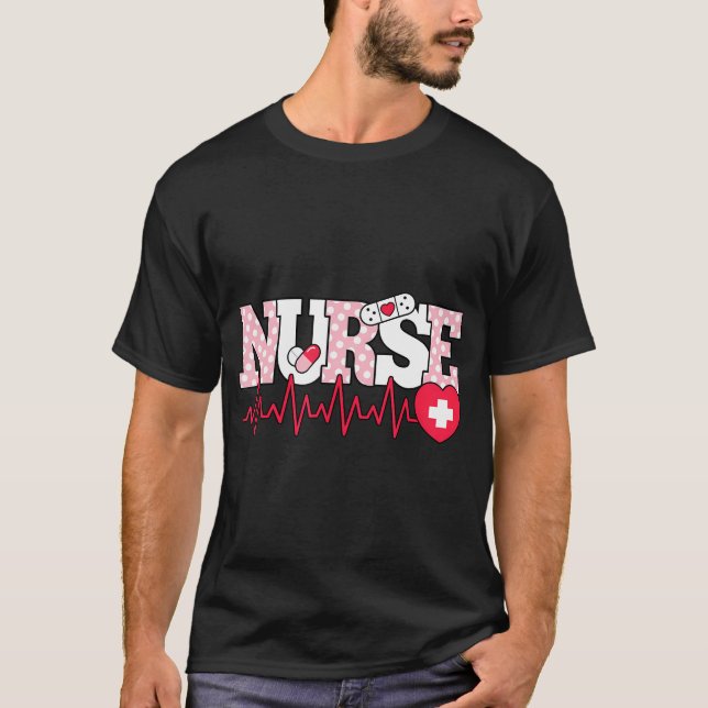 Camiseta Enfermeira Rosa, Bonita Enfermeira Cardíaca (Frente)