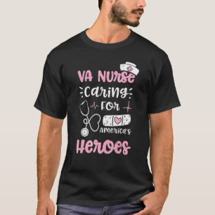 Camiseta Enfermeira Va cuidando da enfermeira americana Her