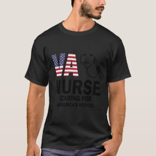 Camiseta Enfermeira Va Cuidando De Heróis Americanos