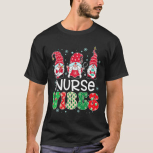 Camiseta Enfermeira Vibes Gnomo Xmas Stethoscópio Três Gnom