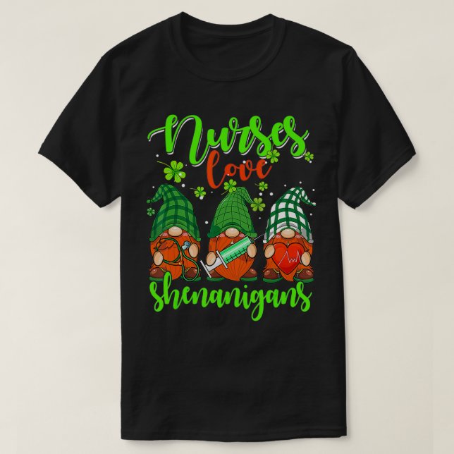 Camiseta Enfermeiras Adoram Shenanigans Engraçados Gnomos E (Frente do Design)