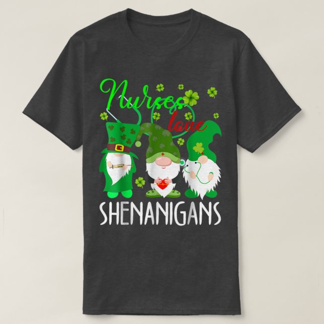 Camiseta Enfermeiras Adoram Shenanigans Engraçados Gnomos E (Frente do Design)