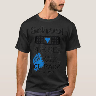 Camiseta enfermeiras escolares salvando um pacote de gelo n