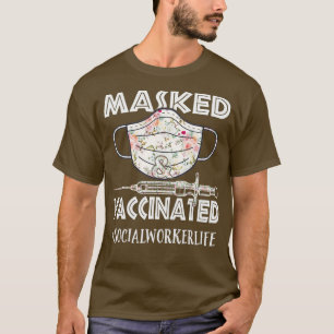 Camiseta Enfermeiro Engraçado Mascarado e Vacinado