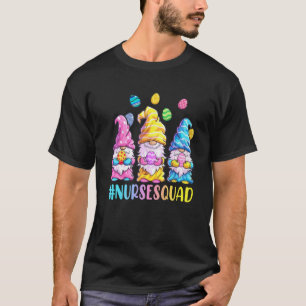 Camiseta Enfermeiro-Esquadrão Três Gnomos Segurando Pásc