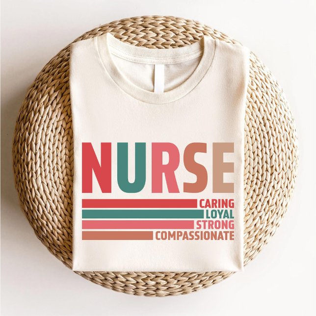 Camiseta Enfermeiro Retro RN, Enfermeiro Novo, Enfermeiro R (Retro RN Nurse, New Nurse, Registered Nurse T-Shirt)