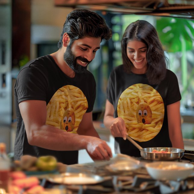 Camiseta Enfrentando Batata Enlutando as Fritas Francesas U (Funny Potato Face Mourning the French Fries Unisex T-Shirt)