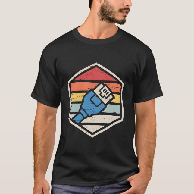 Camiseta Engenheiro De Rede Rj45 Do crachá (Frente)