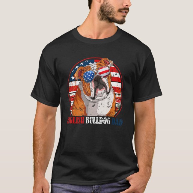 Camiseta English Bulldog Dad Retro American Flag Patriotic  (Frente)
