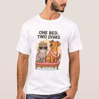 Camiseta Engraçada de Gato e Cão - Uma Cama, Dois 
