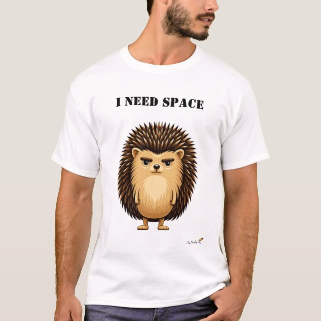 Camiseta Engraçada de Ouriço 'Preciso de Espaço' (Frente)