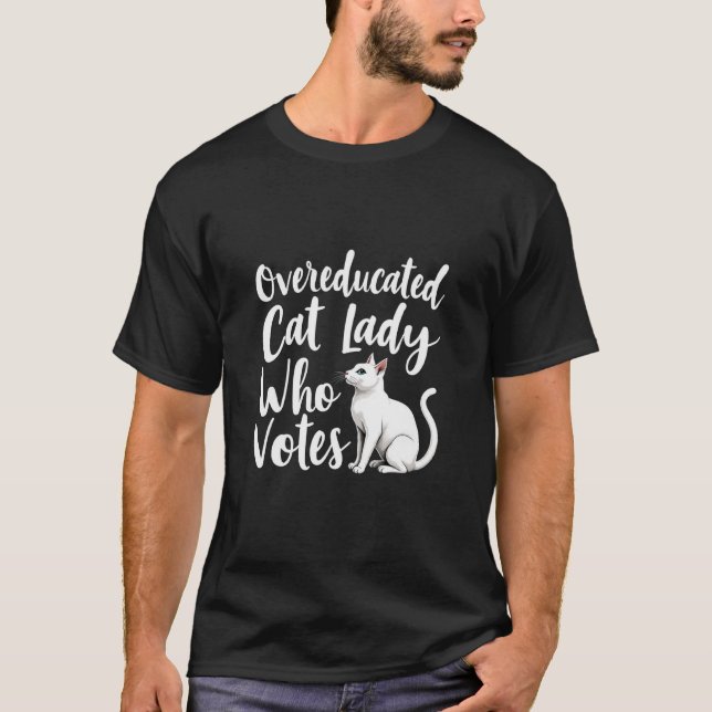 Camiseta Engraçada senhora de gatos com excesso de educação (Frente)
