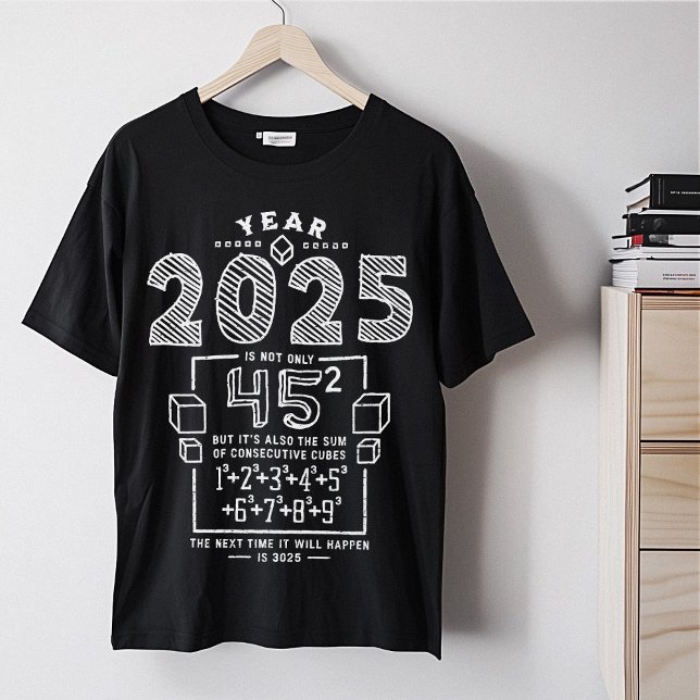 Camiseta Engraçado 2025 anos ao quadrado Cortado Policiais  (Funny 2025 Year Squared Cubed Math Buffs Teachers T-Shirt)