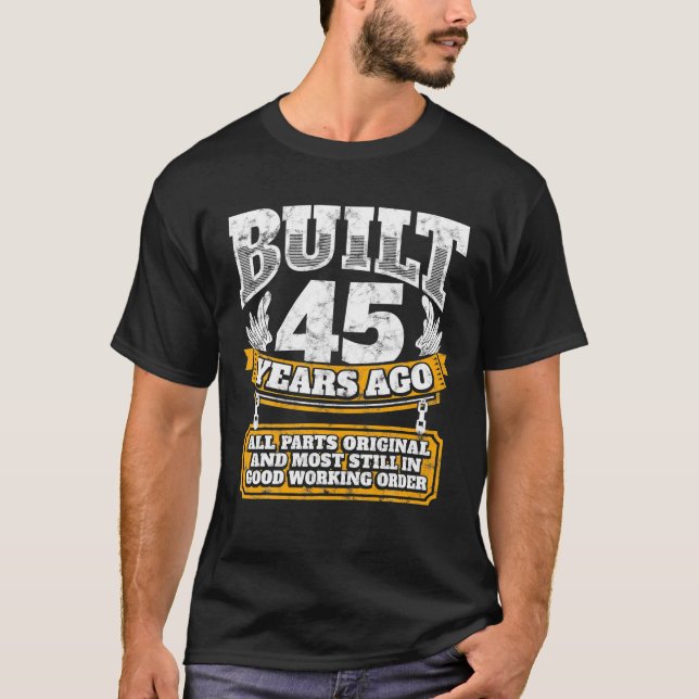 Camiseta Engraçado 45º Aniversário B Dia de Presente Dizend (Frente)