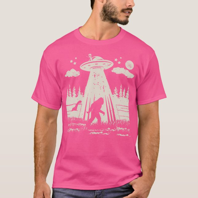 Camiseta Engraçado Alienígena De Sasquatch Bigfoot Ufo Loch (Frente)