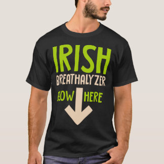 Camiseta Engraçado bico-cheiro irlandês do bafômetro aqui,