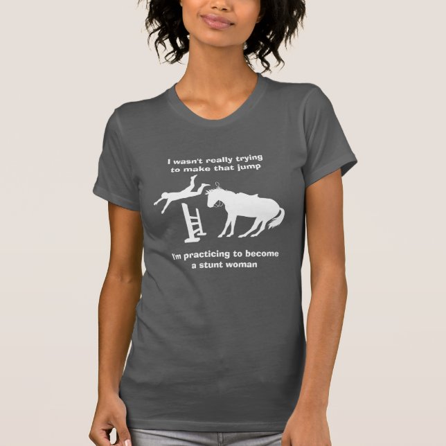 Camiseta Engraçado Cavalo Saltando Uma Mulher No Treinament (Frente)