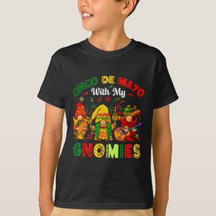 Camiseta Engraçado Cinco De Mayo Com Meus Gnomos Trio Gnomo