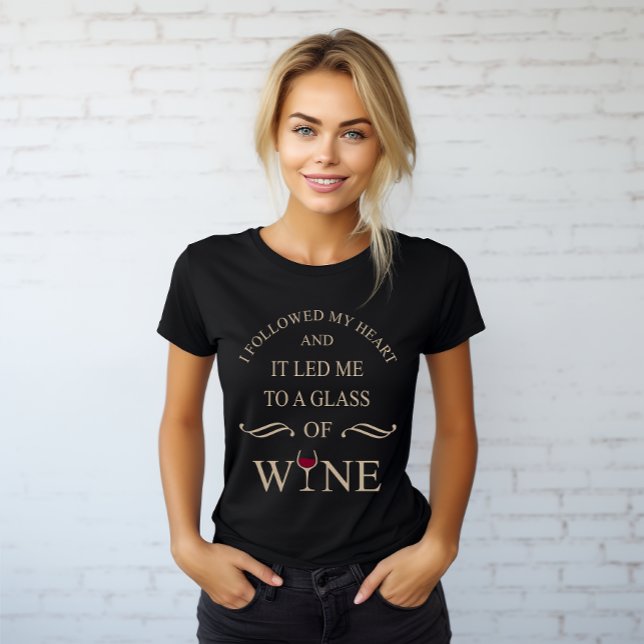 Camiseta Engraçado cita o famoso slogan do bebedor do vinho (Criador carregado)