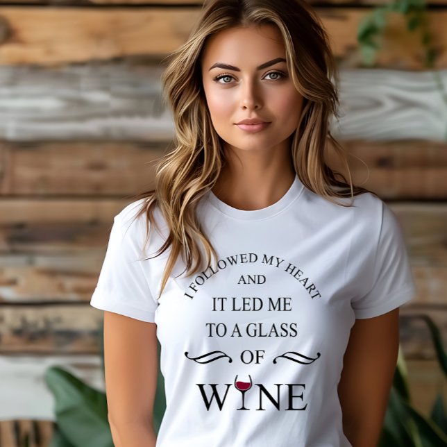 Camiseta Engraçado cita o famoso slogan do bebedor do vinho (Criador carregado)
