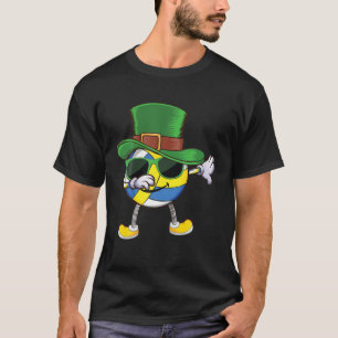 Camiseta Engraçado Dabbing Rua de vôlei. Dia de Patrick